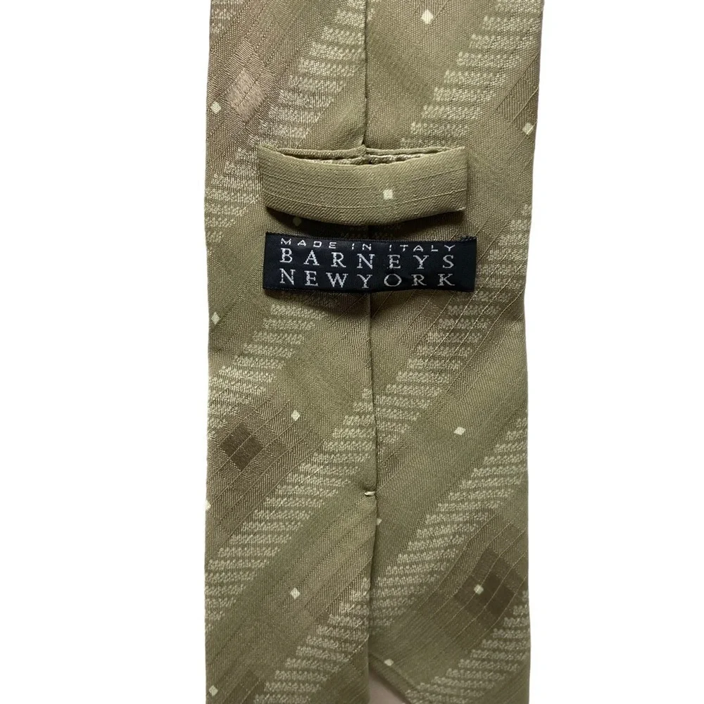 Barneys New York Necktie. Beige with Cream Diamonds